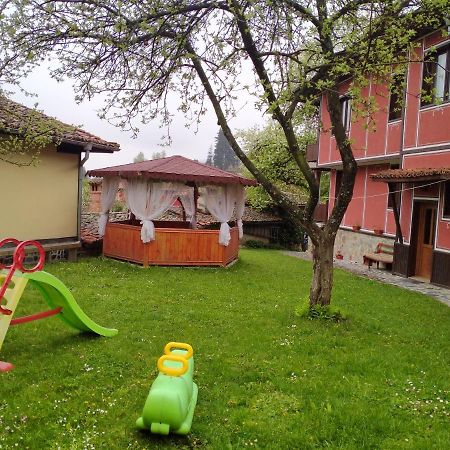 Стаи За Гости Дора Koprivshtitsa Exterior photo